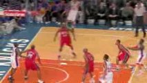 NBA Jared Jeffries throws down the put-back dunk off the Dav