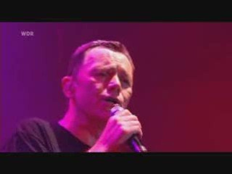 ub 40 "red red wine"[live] summerjam 2009