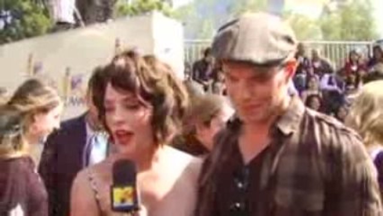 Ashley Greene Gets Behind The Wheel For New Moon