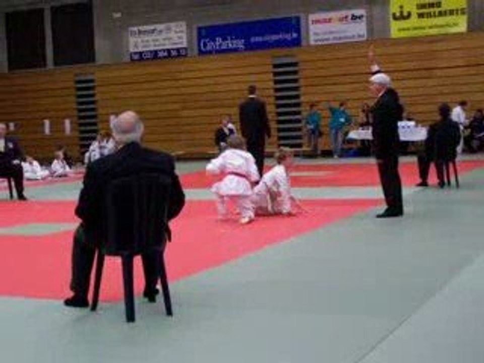 julien 1er combat judo braine l'alleud le 17 oct 2009