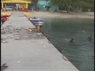 Panama Beach Clean Up Crew