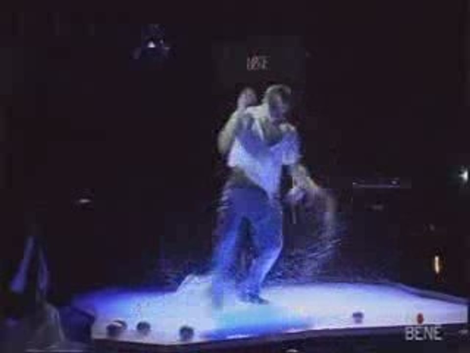 DMITRIY  IKIN -juggling-presens-Art agency Valentino