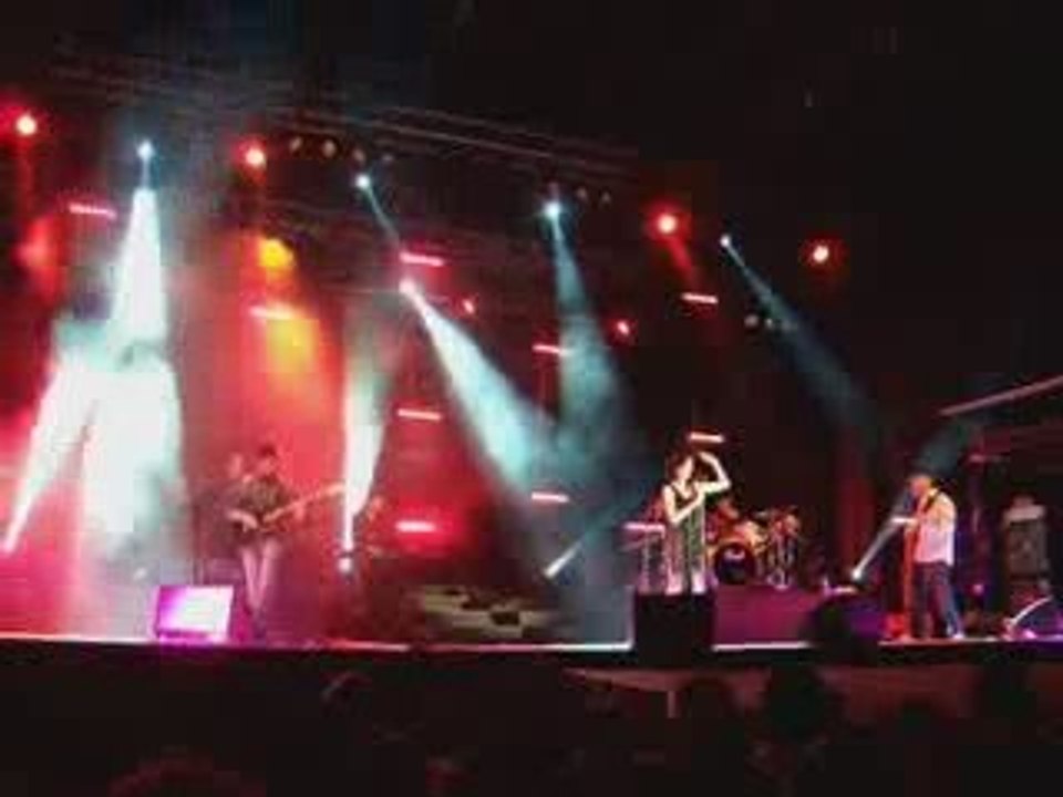 Tina Arena à l'île de la Réunion