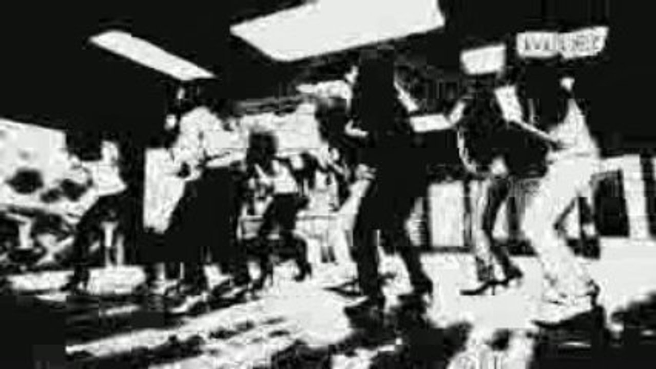 SNSD Girls Generation - Gee (Remix)