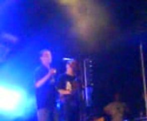 Idir sur Toulouse au bords de la Garonne