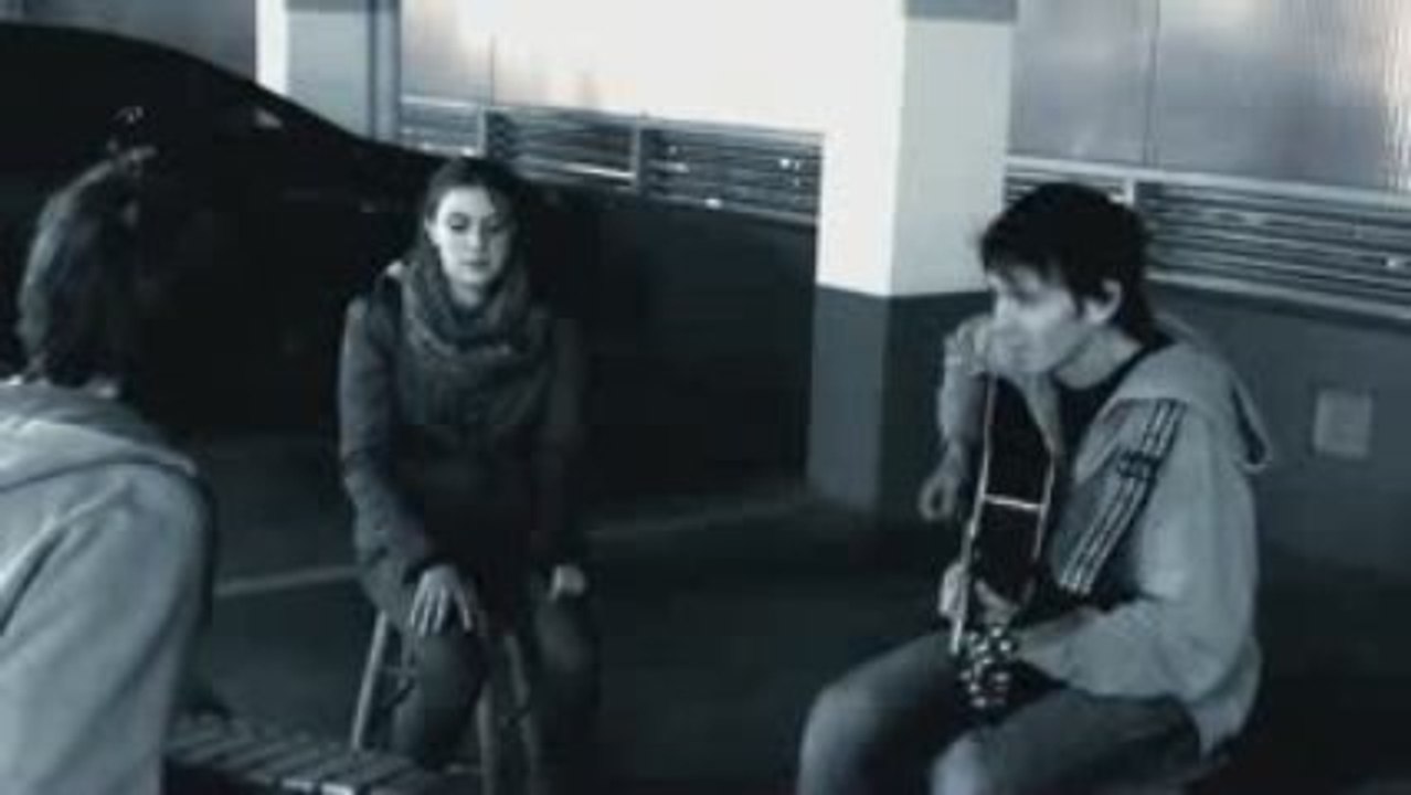 MISTY SOCKS Acoustic Session #4 : Train Emotion