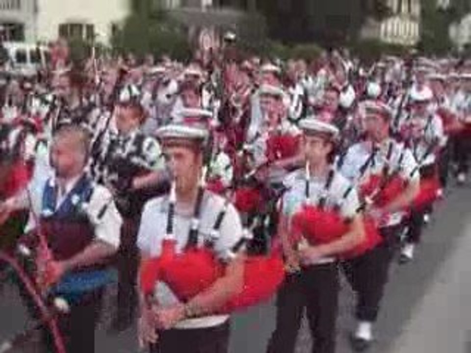 TY BREIZH 47  Le triomphe des sonneurs "Bagad'Aout" 2009