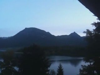 OVNI EN AUTRICHE,FAKE OU PAS???????  AVION OU OVNI????