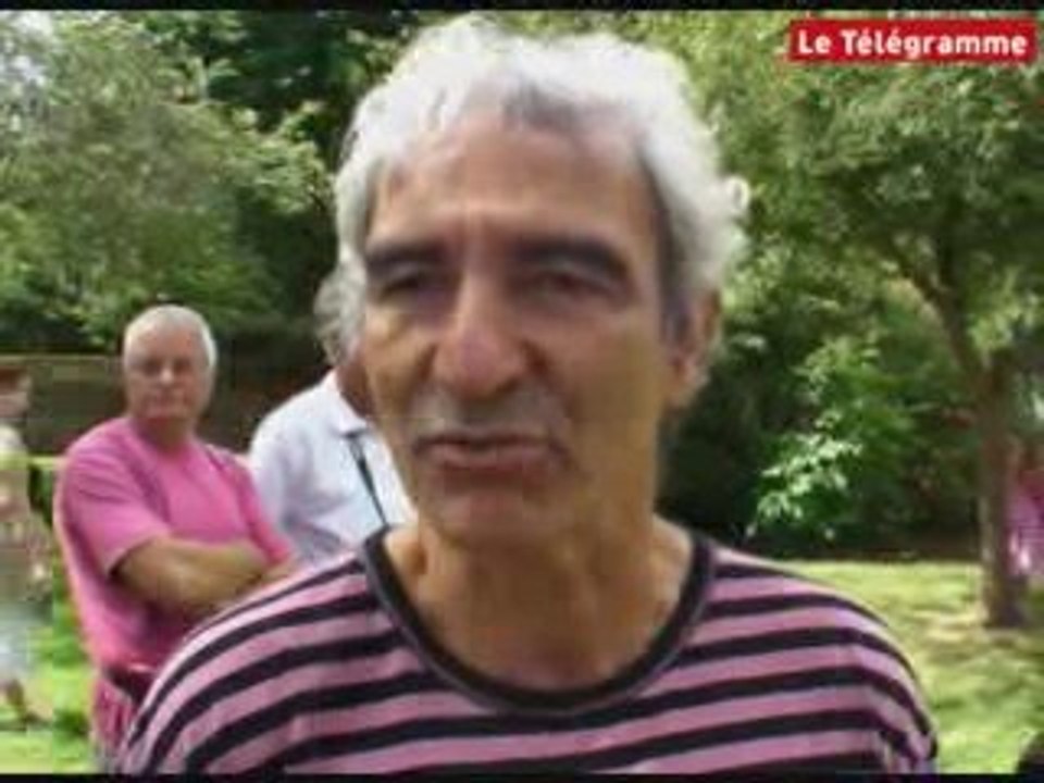 Bretagne. Domenech s'offre un bain de foule