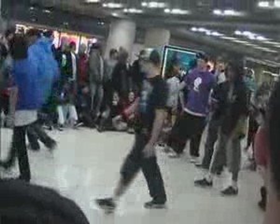 Battle Breakdance Gare de Lyon Paris - 22 mars 2009 #2
