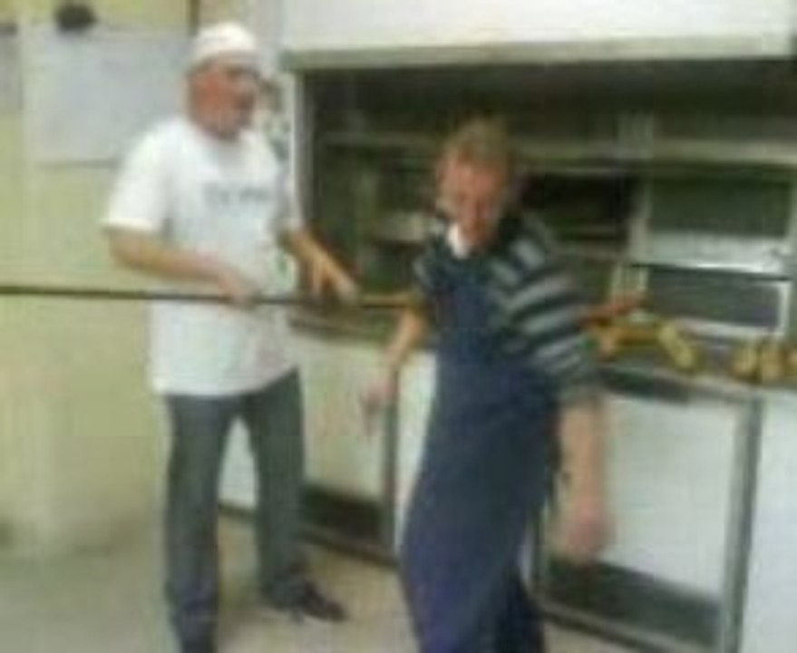 les gros cons le boulanger remix rire