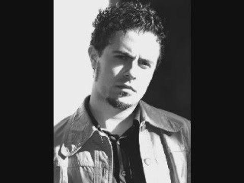 Emre Aydın - Falling Down (yepyeni ingilizce single 2009)