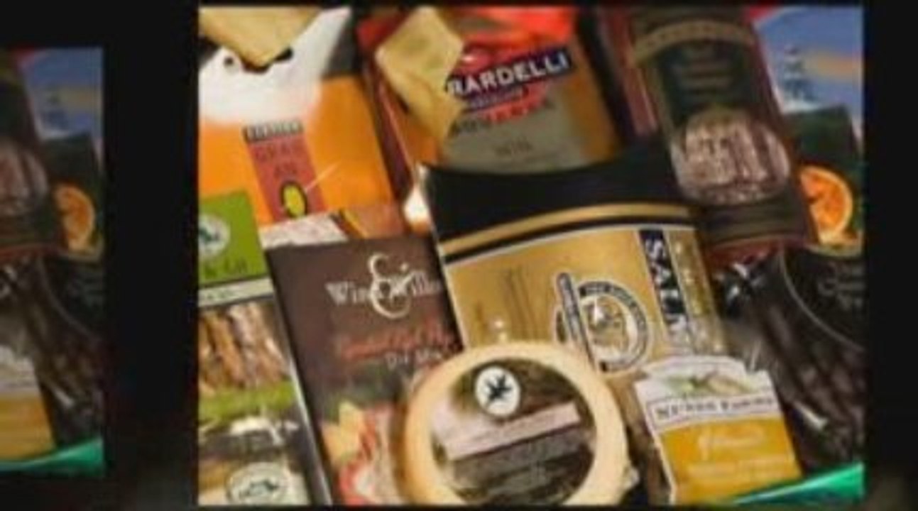 Grand Holiday Gourmet Gift Basket