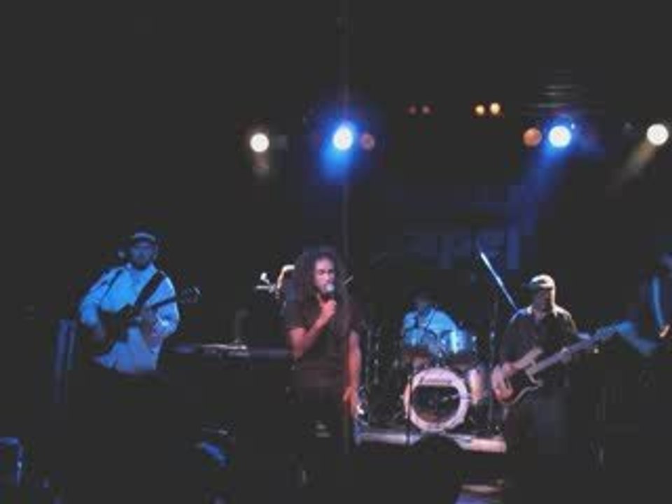 Sebastian Sturm - One moment in peace (live @ KULA Konstanz)