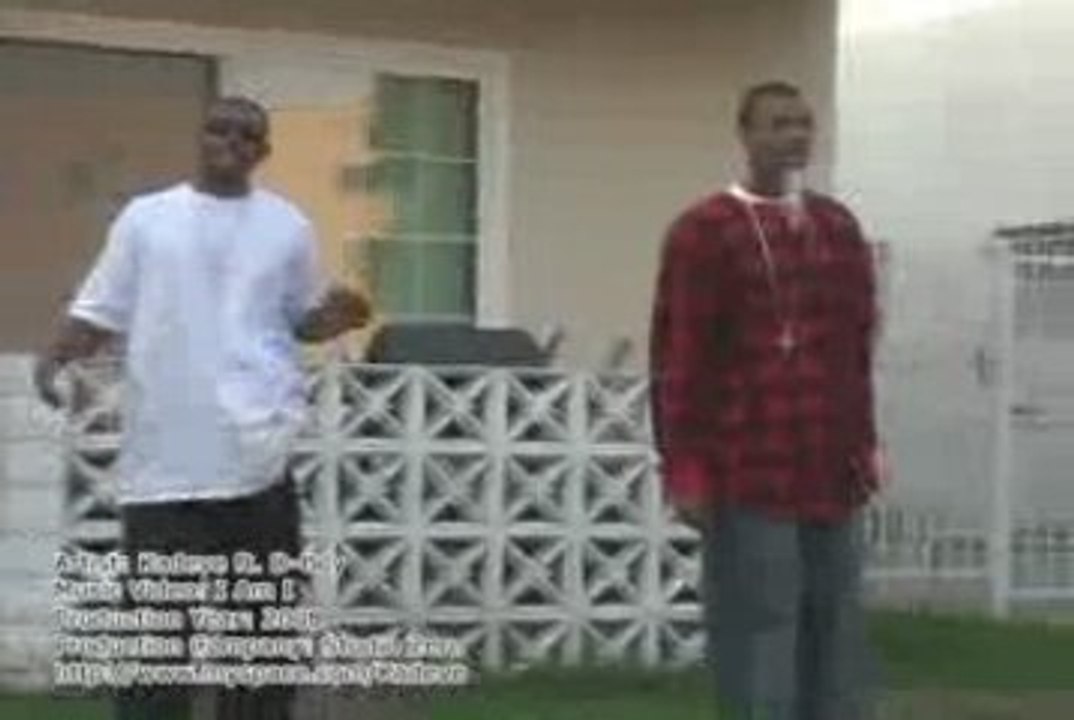 I Am I – Behind The Scenes - Neutral Colors