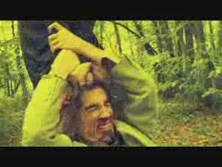 un bon hippie est un hippie crucifié