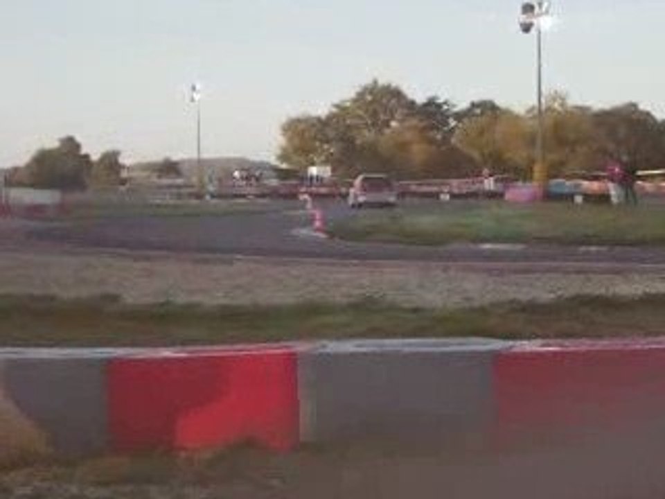 Romain guenec / 106 A6 / slalom nantes métropole 2009 glisse