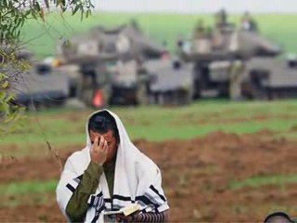 Il libro in una mano,la bomba nell'altra