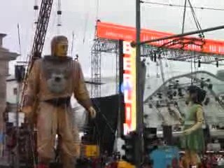 Le Moonwalk du scaphandrier à Berlin