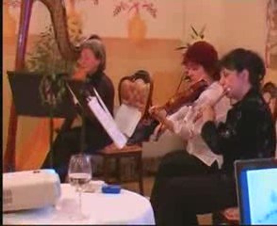 ENJOY  TRIO -CLASSICS-presents-Art agency Valentino