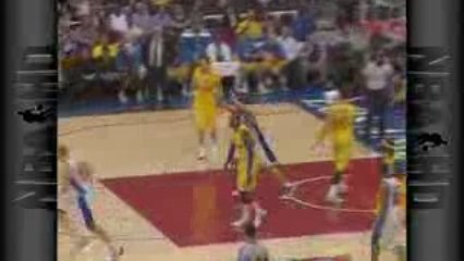 NBA Blake Griffin slams home a wonderful pass during the thi