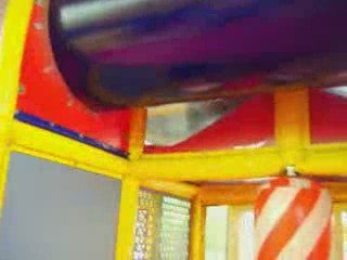 youssef rhahli et les jeux au MacDo !!! mdr