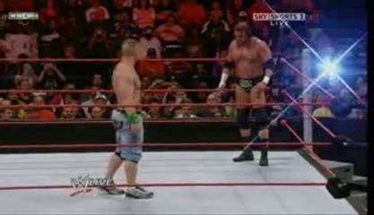 Raw 19/10/09 John Cena vs Triple H 1/2