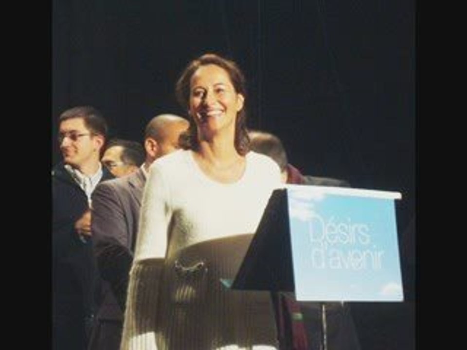 réaction Ségolène Royal sur la charge UMP contres les médias