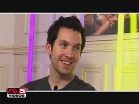 CALVIN HARRIS EN INTERVIEW CHEZ RADIO FG