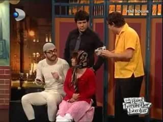 Hıyarlı Baba ve Havuçlu Anne