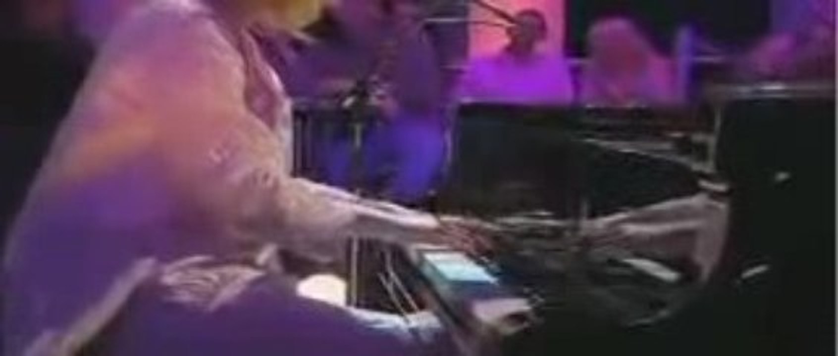 Nellie McKay :: Ding Dong (live 2008)