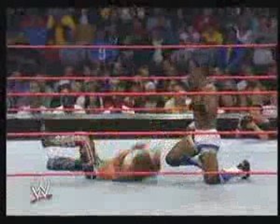 Raw 02 05 2005 - Shelton Benjamin Vs Shawn Michaels