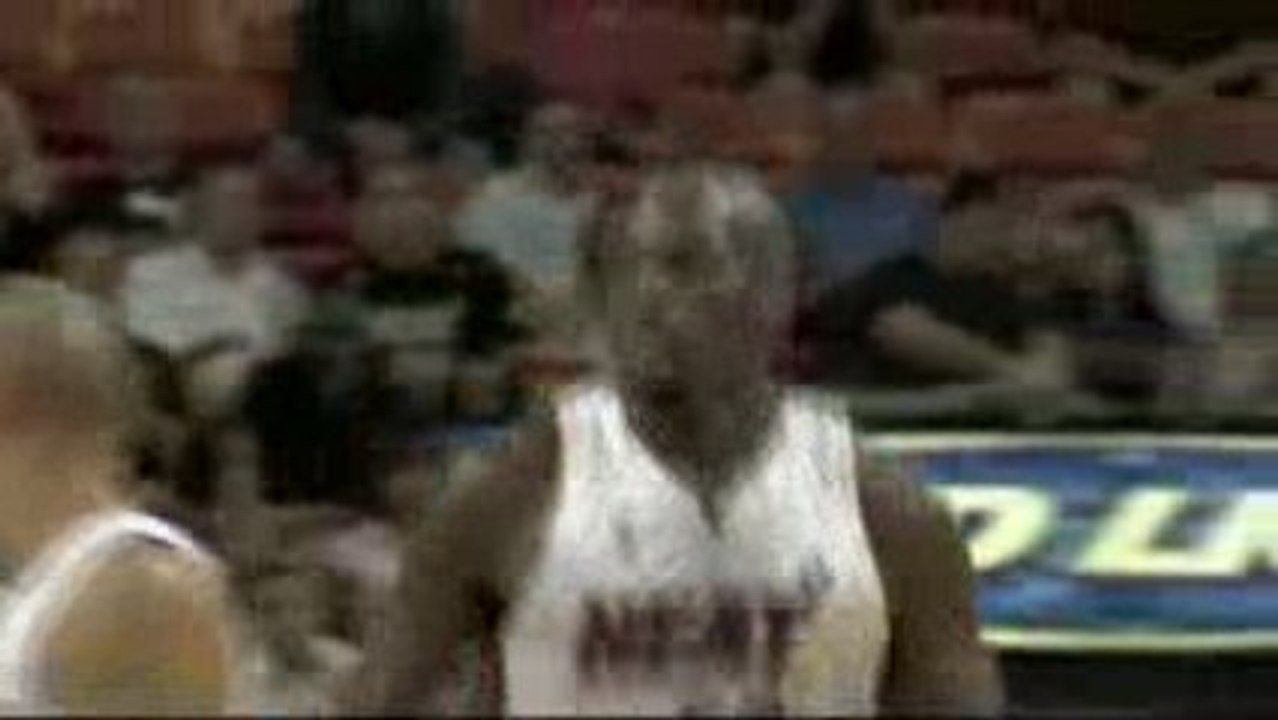 NBA Joel Anthony goes baseline for this left hand flush.