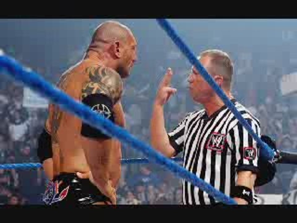 Batista vs Rey Mysterio Smack Down