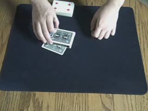Learn close up street magic tricks to pick up girls