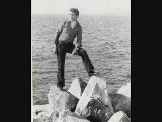 Ben genç olmanın ne demek olduğunu biliyorum...