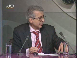 L’habit fait-il toujours le moine ?