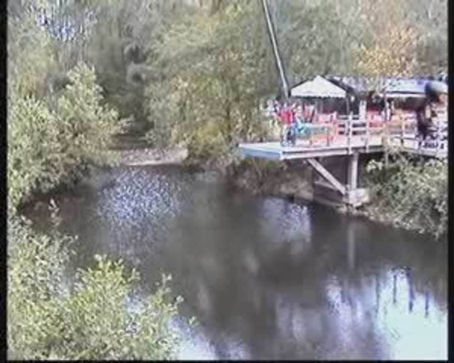 Saut à l'élastique T-S