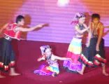 Yi folk dance Yizu Traditional minority China Chinese dance