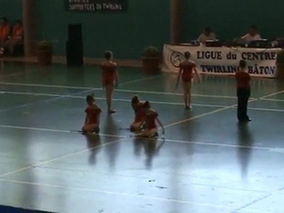 Equipe Benjamine 2008 du club de twirling baton de Nantes