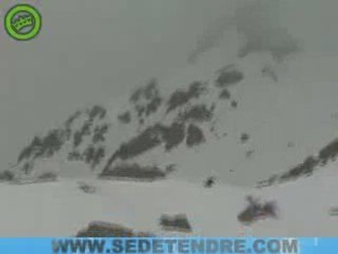 Gros saut de 30m en Kite ! Big Jump 1000 foot with a kite