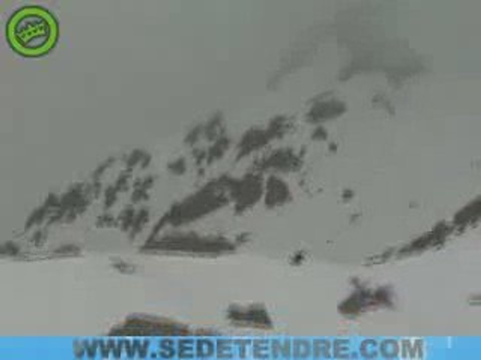 Gros saut de 30m en Kite ! Big Jump 1000 foot with a kite