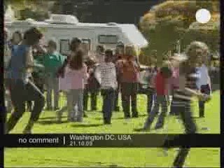 La Première Dame Michelle Obama championne de hula hoop