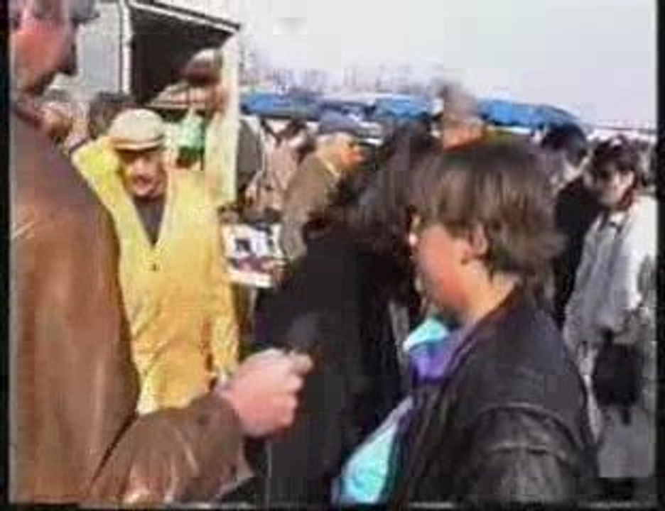 Hagondange - Micro Trottoir sur le marché d'Hagondange -1994
