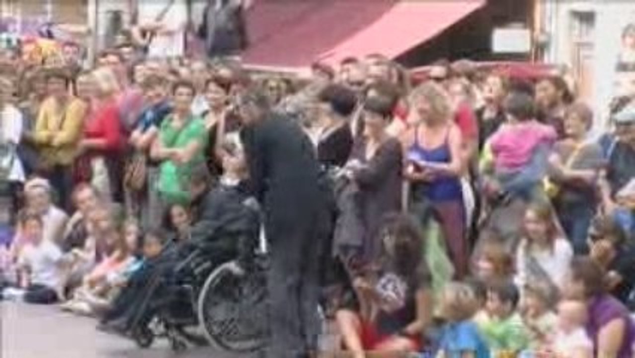 sirenes et midi net > Tony Clifton circus