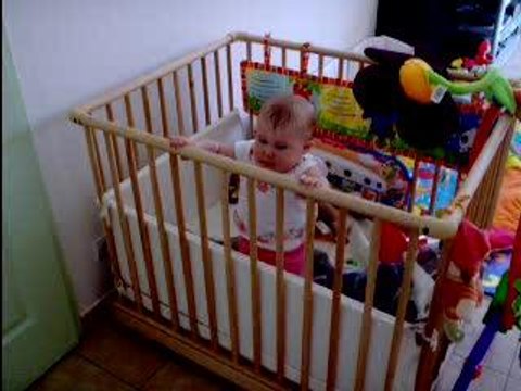 je tiens toute seule...