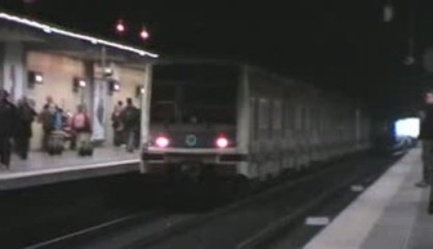 MI2N : Départ de la gare de Vincennes sur la ligne A du RER