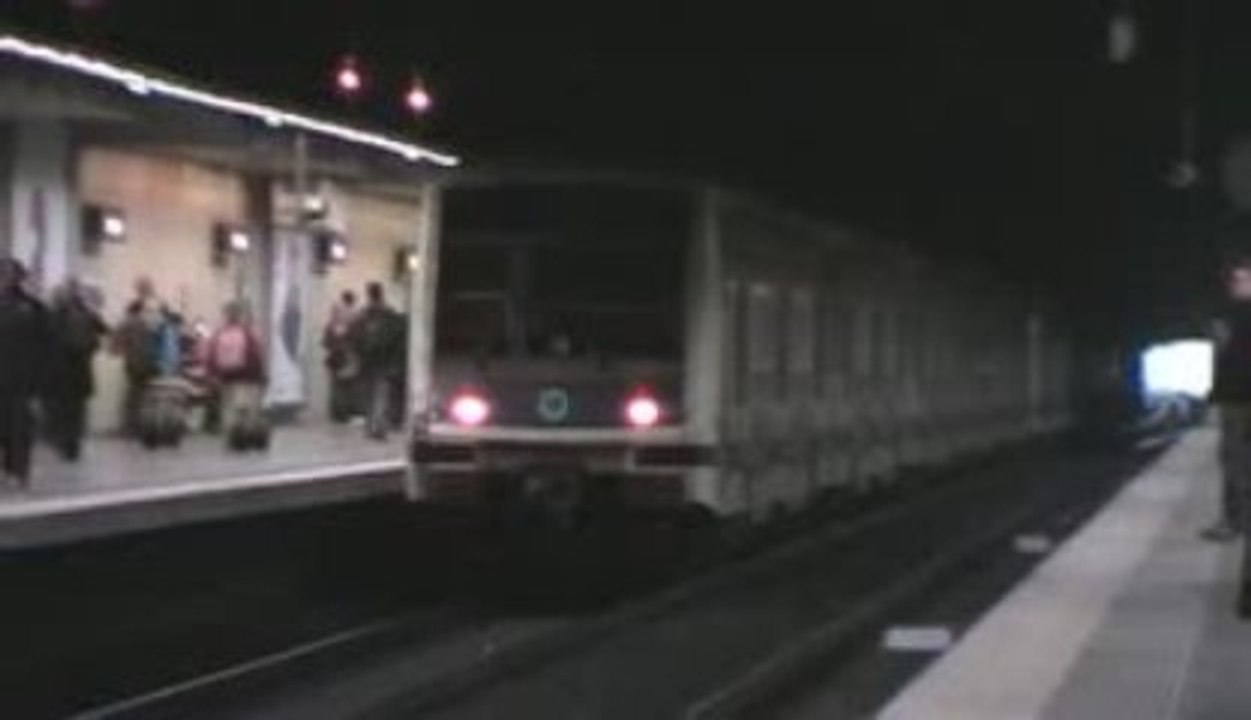 MI2N : Départ de la gare de Vincennes sur la ligne A du RER