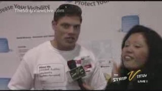 Theron McCollough at Blogworld/New Media Expo - VegasNET.tv