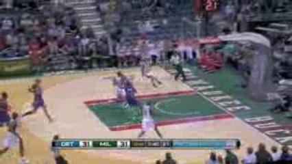 NBA Hakim Warrick throws it down in the second quarter again